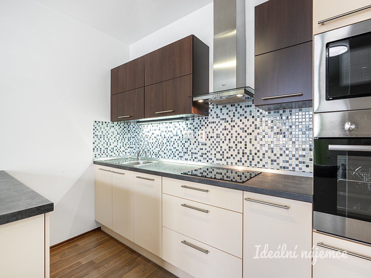 Pronájem bytu 2+kk 59 m²