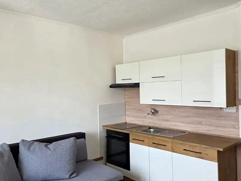 Prodej bytu 1+kk 20 m², Sokolov – náhled fotky 1