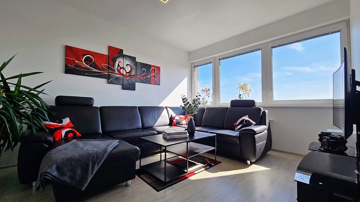 Pronájem bytu 3+kk 83 m²