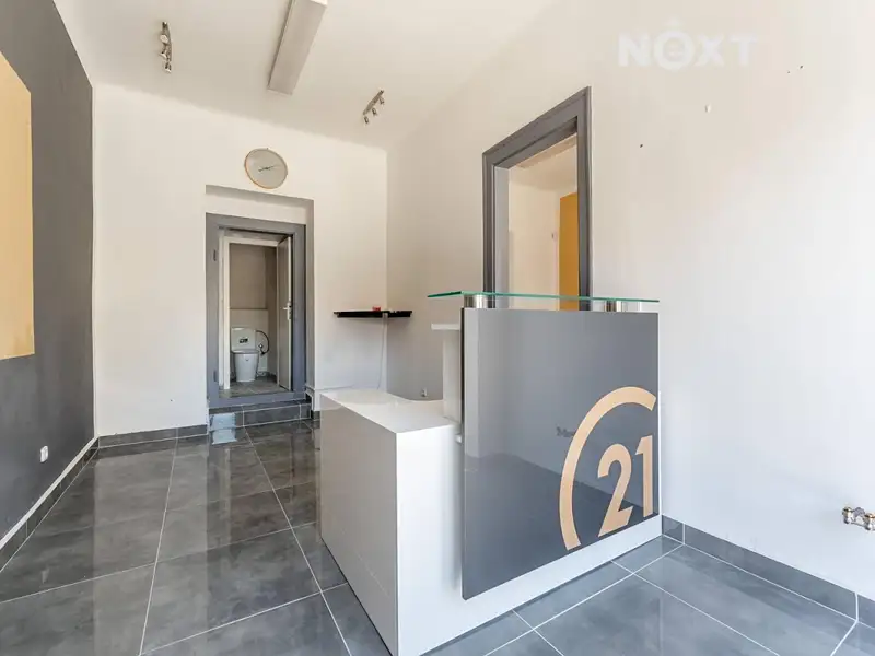 Pronájem kanceláře 35 m², Slaný – náhled fotky 3