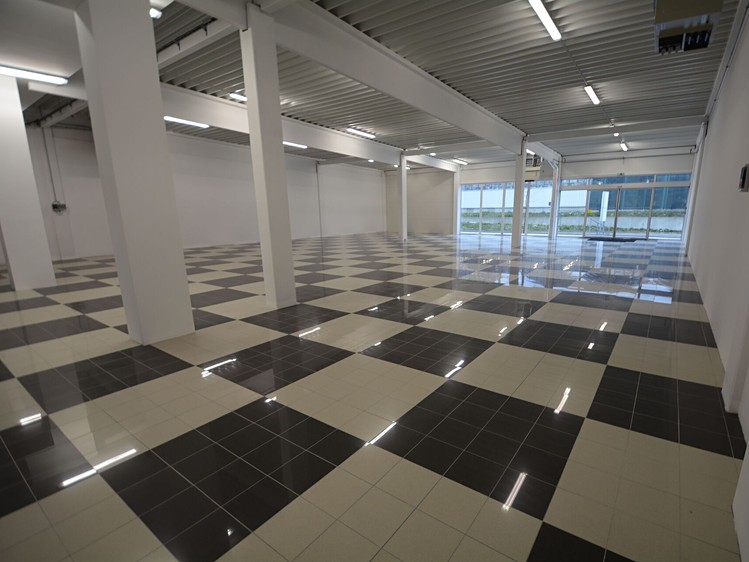 Pronájem komerčního prostoru, 698 m² (4 z 7)