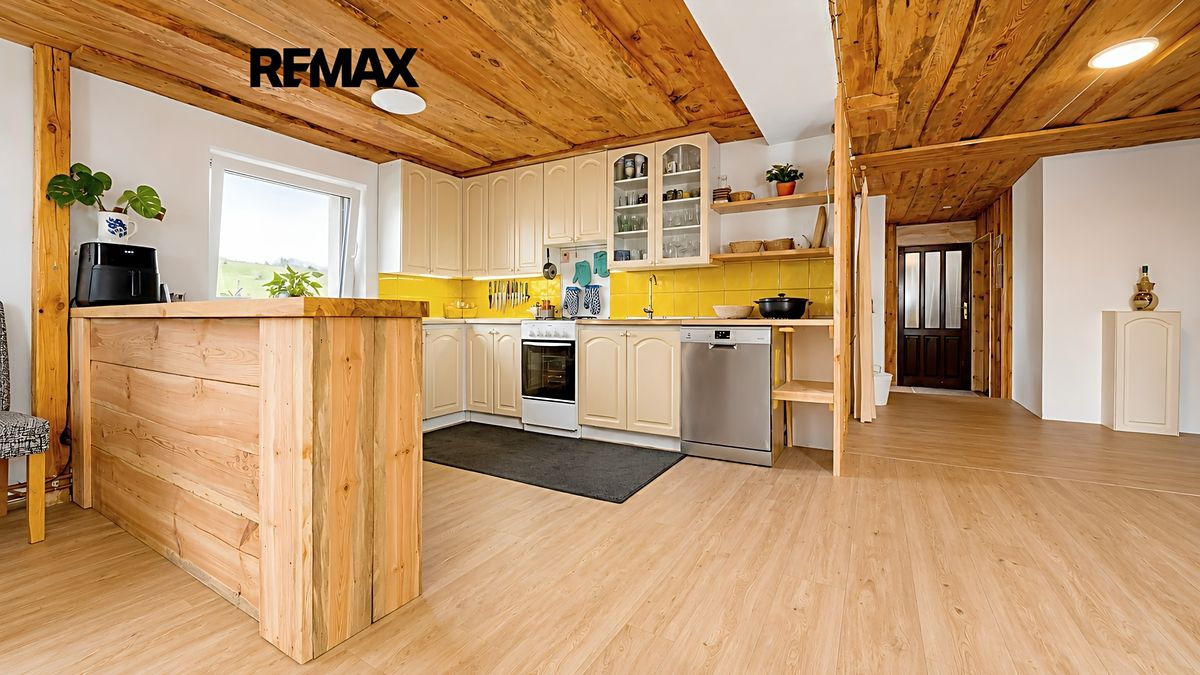 Prodej vícegeneračního domu 408 m², pozemek 3192 m² – fotografie 5