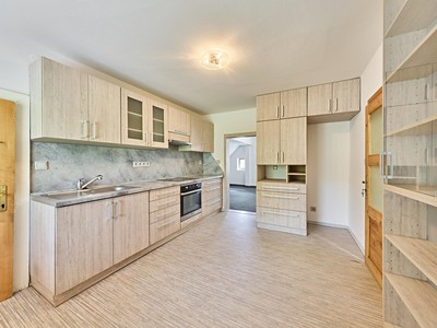 Prodej  rodinného domu 151 m², pozemek 1 813 m²