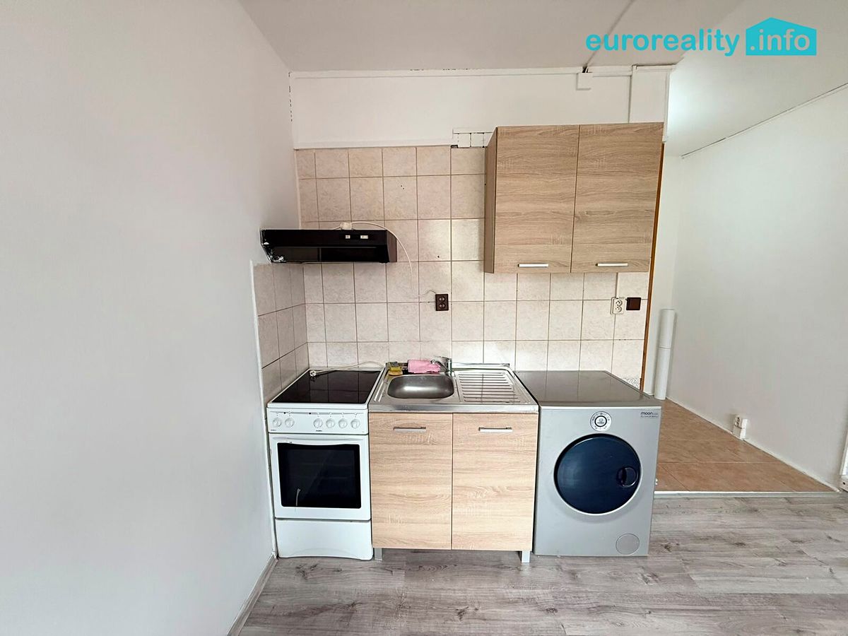 Pronájem bytu 1+kk 34 m²