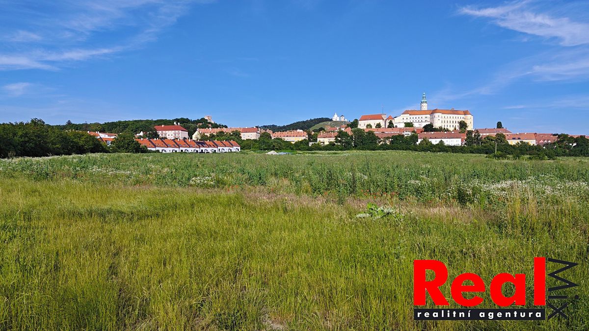 Prodej stavebního pozemku 783 m², Mikulov – fotka 1 z 3
