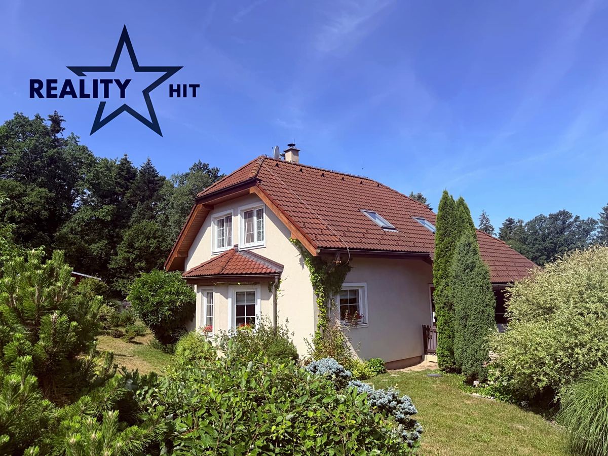 Prodej rodinného domu 142 m², pozemek 1321 m²