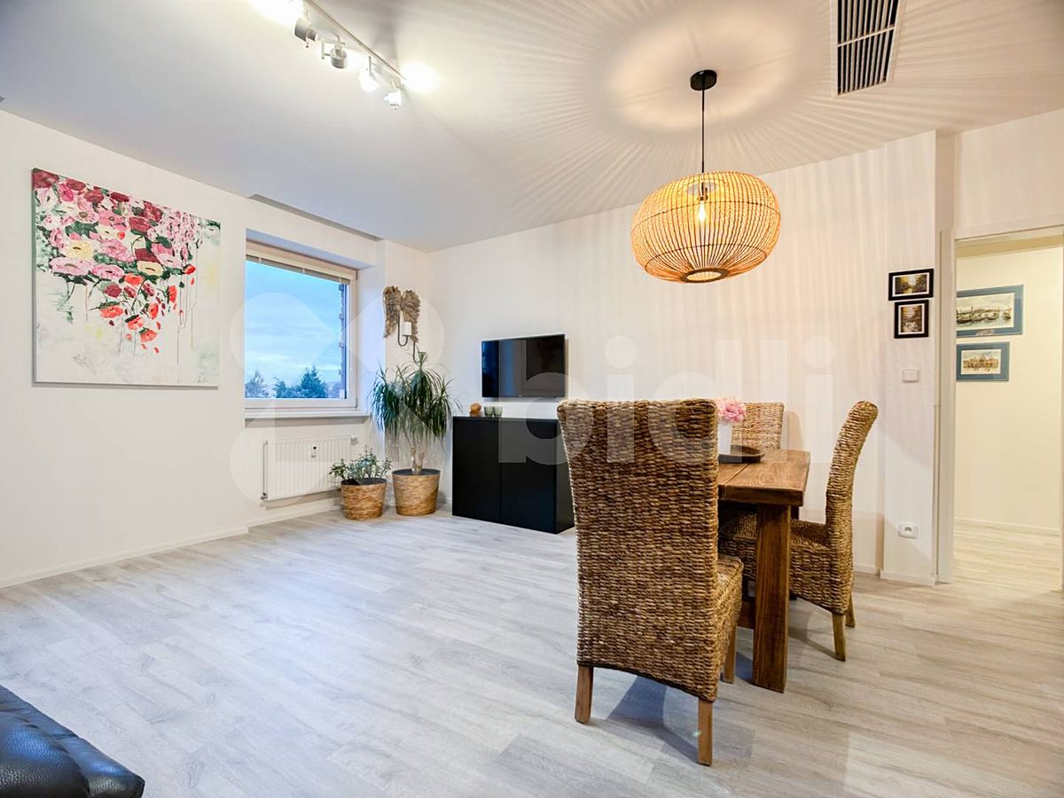 Pronájem bytu 2+kk 57 m² – fotografie 3