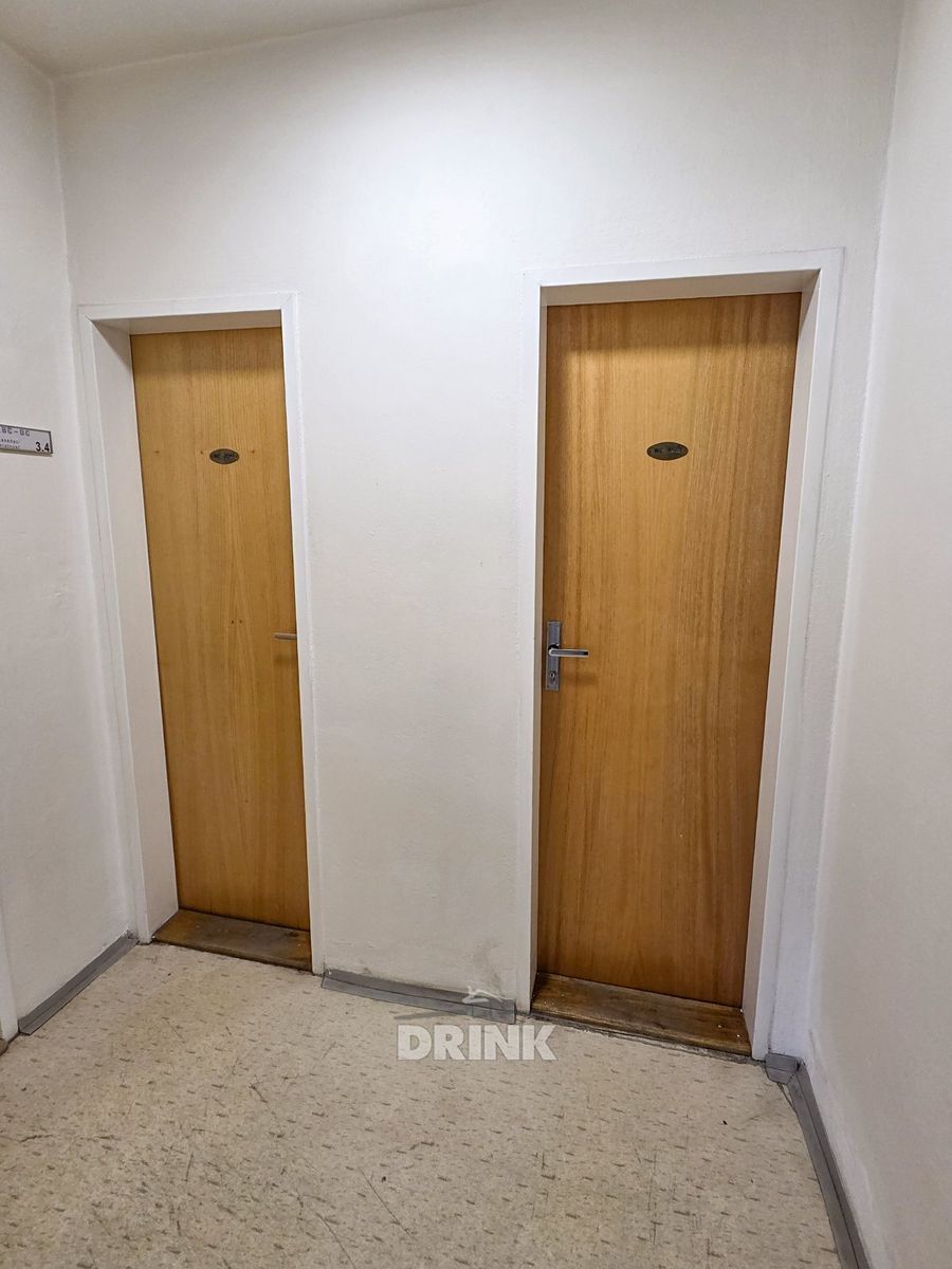 Pronájem kanceláře 21 m² – fotografie 5