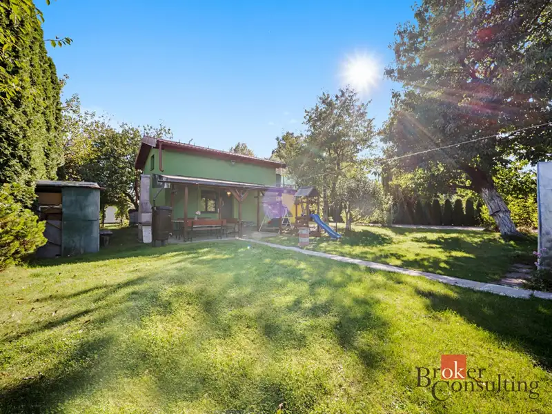 Prodej chaty 64 m², pozemek 581 m², Hradec Králové – náhled fotky 2