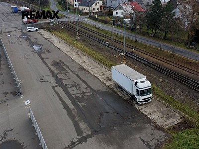 Нерухомість в оренду, 385 м² (2 з 3)