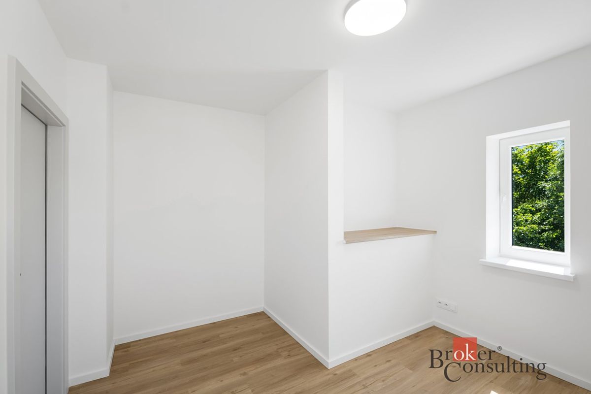 Pronájem bytu 2+kk 34 m² – fotografie 5