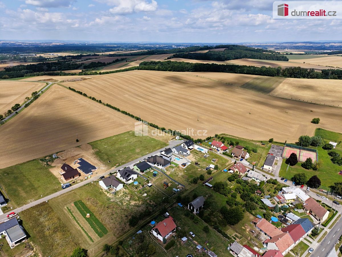 Prodej stavebního pozemku 1303 m²