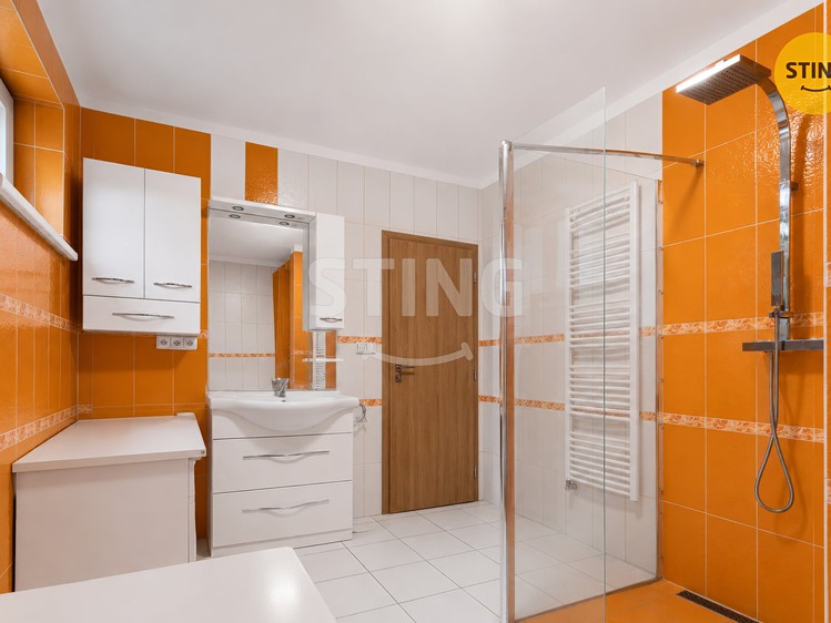 Будинок на продаж, 708 м² (16 з 48)