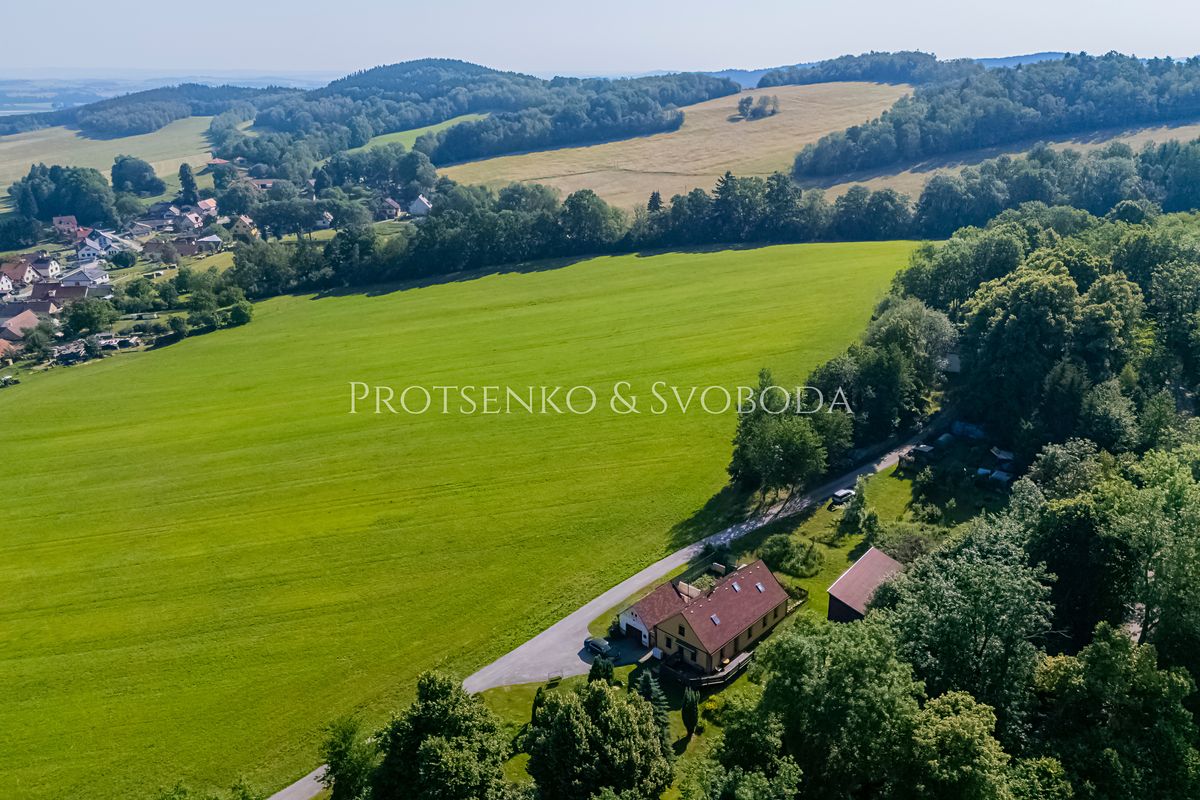 Prodej chalupy 198 m², pozemek 1030 m² – fotografie 2