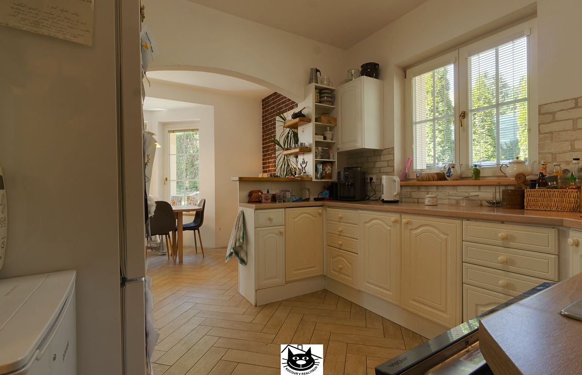 Prodej rodinného domu 169 m², pozemek 1044 m² – fotografie 5