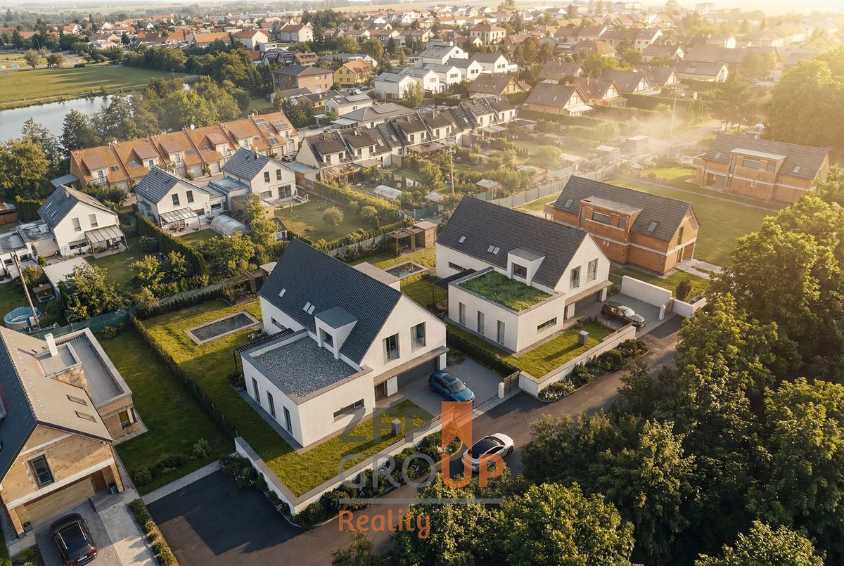 Prodej rodinného domu 338 m², pozemek 929 m² – fotografie 2