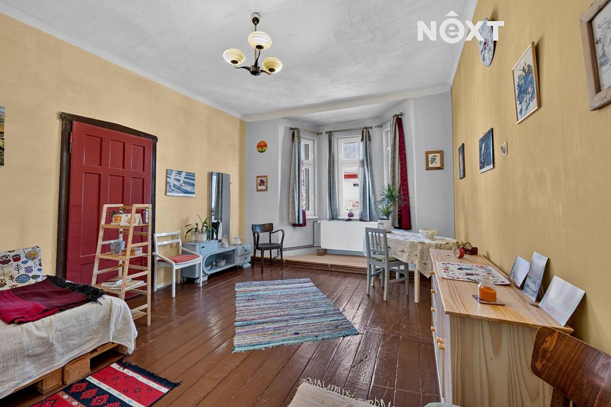 Prodej rodinného domu 198 m², pozemek 280 m² – fotografie 2