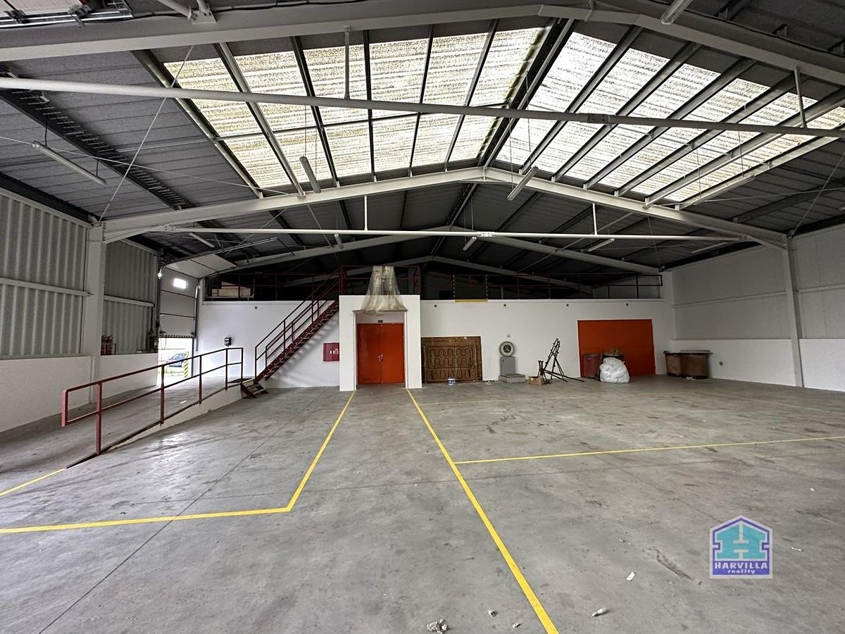 Prodej výrobní haly, prostoru 2500 m² – fotografie 5