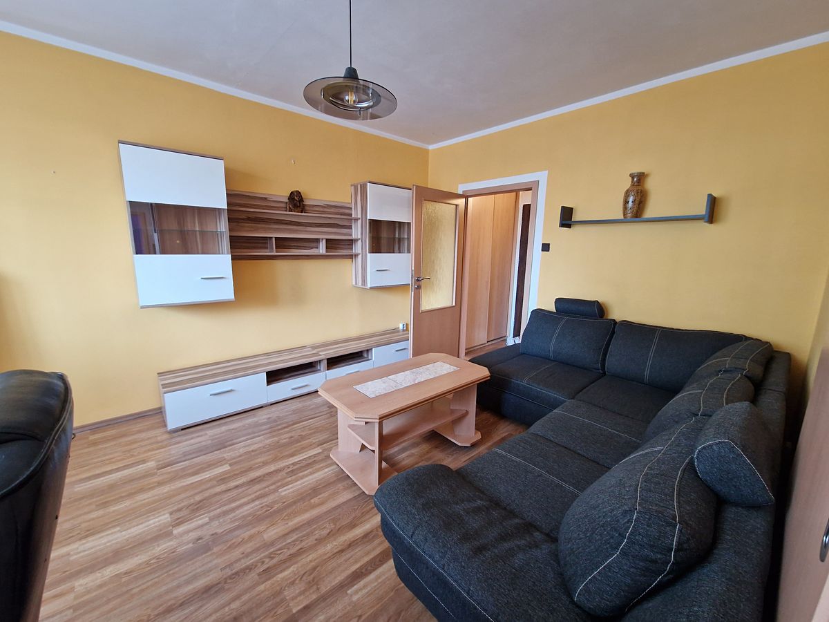 Pronájem bytu 3+1 72 m² – fotografie 2