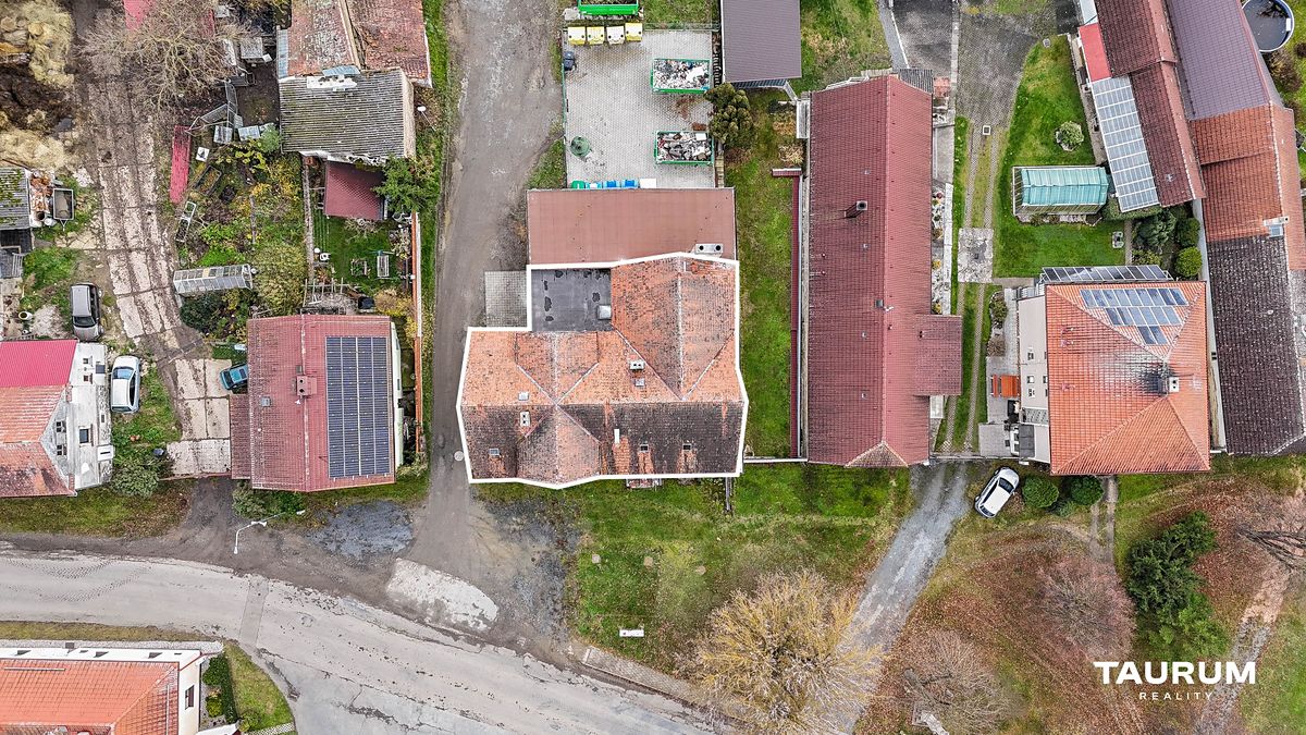 Pronájem rodinného domu 525 m², pozemek 268 m² – fotografie 2