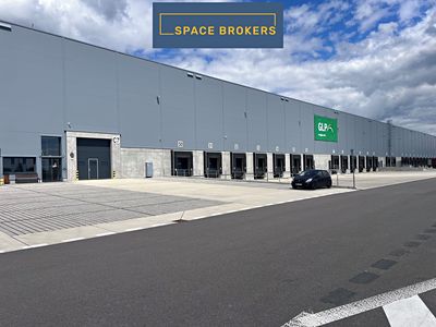 Pronájem skladového prostoru 4392 m²