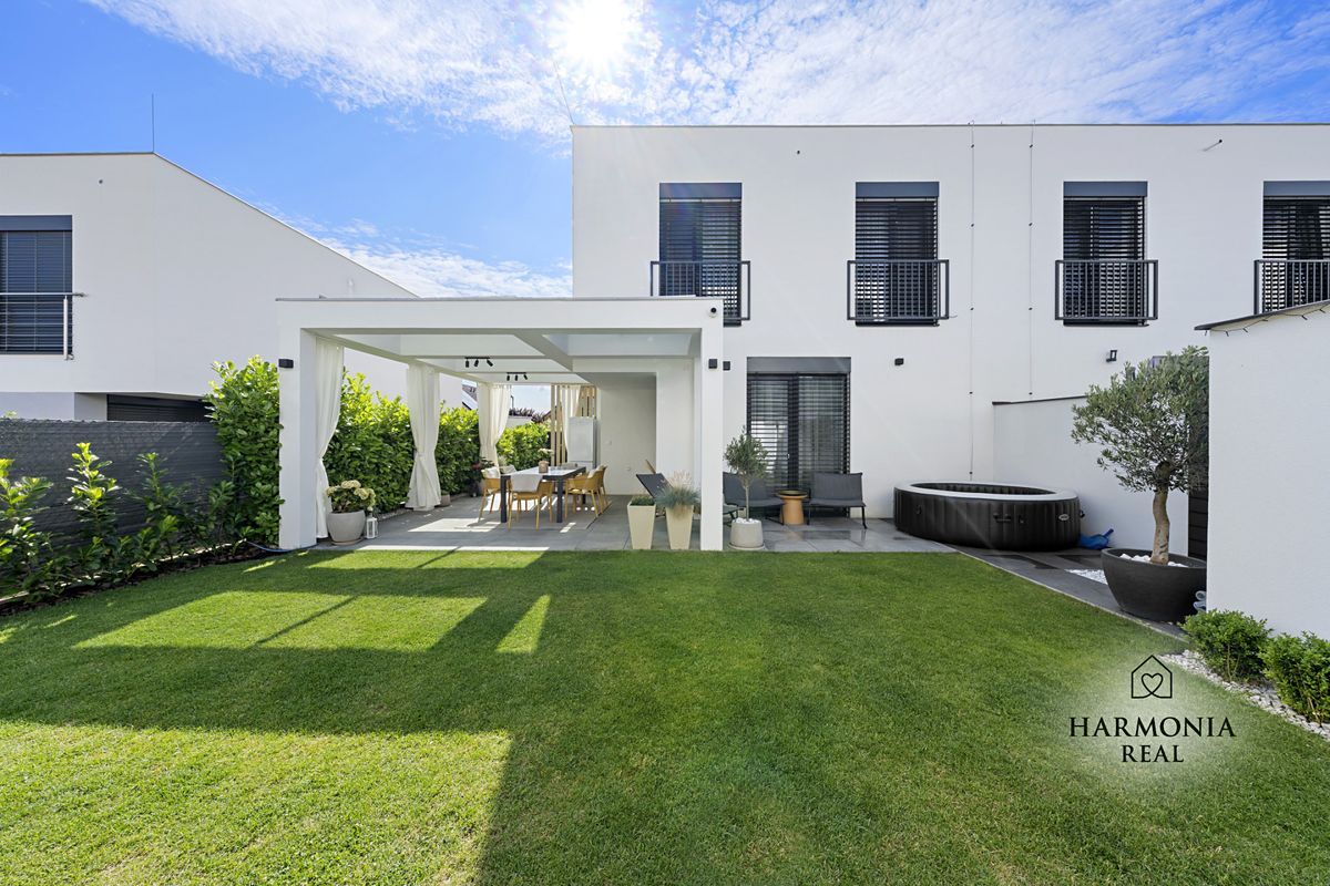 Prodej rodinného domu 115 m², pozemek 288 m² – fotografie 4