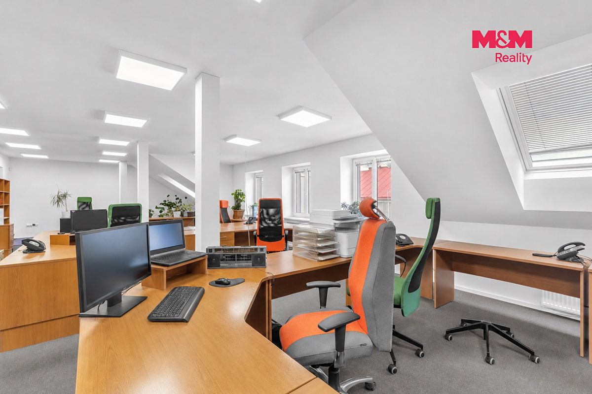 Pronájem kanceláře 174 m² – fotografie 2