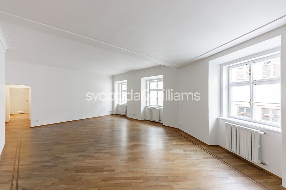 Pronájem bytu 4+1 153 m²