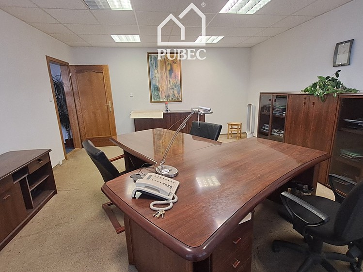 Комерційне приміщення в оренду, 89 м² (1 з 16)