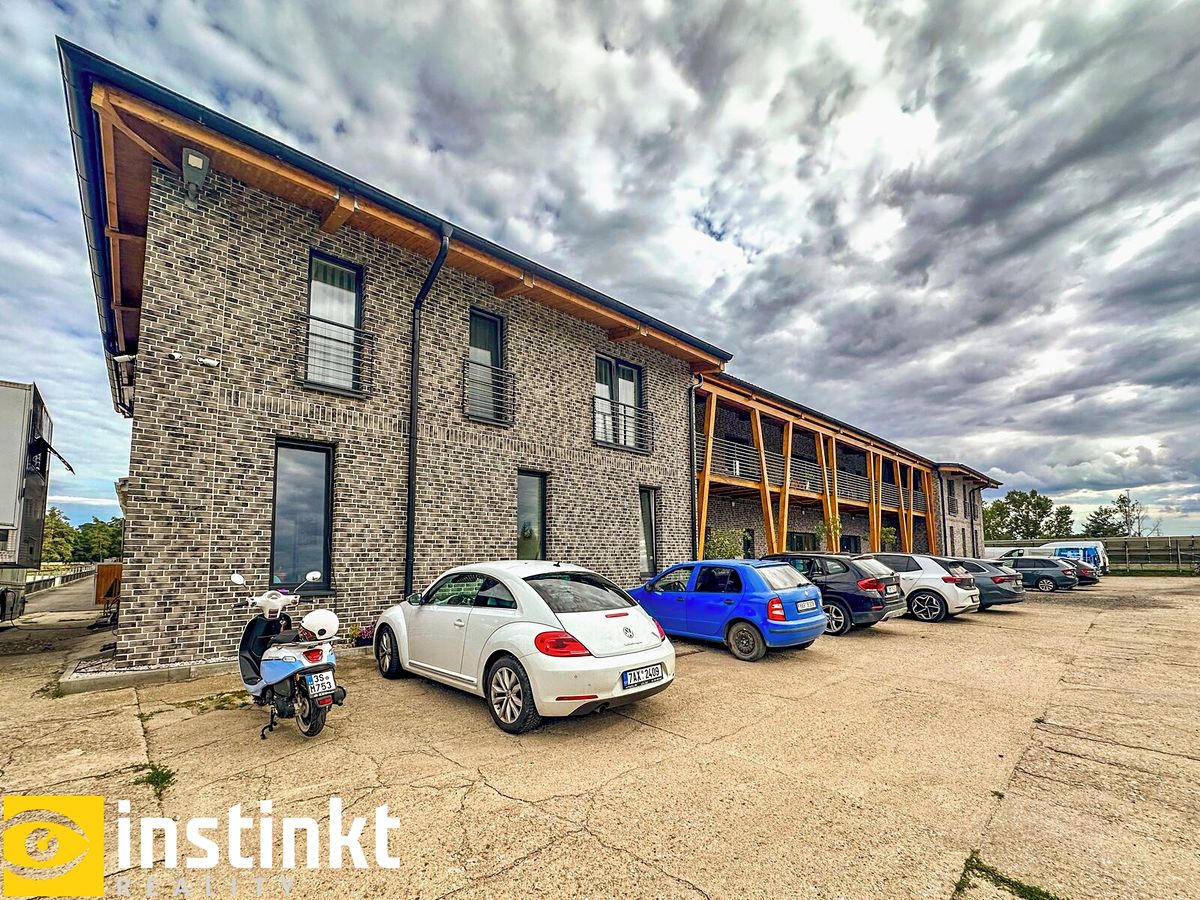 Pronájem bytu 3+kk 90 m²