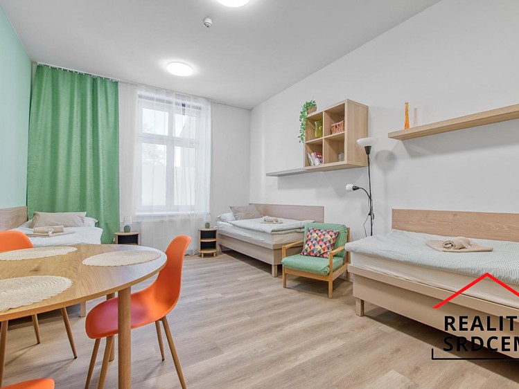 Комерційне приміщення на продаж, 1 267 м² (28 з 35)
