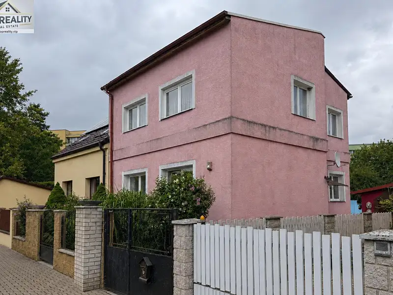 Prodej vícegeneračního domu 258 m², pozemek 516 m², Nymburk – náhled fotky 2