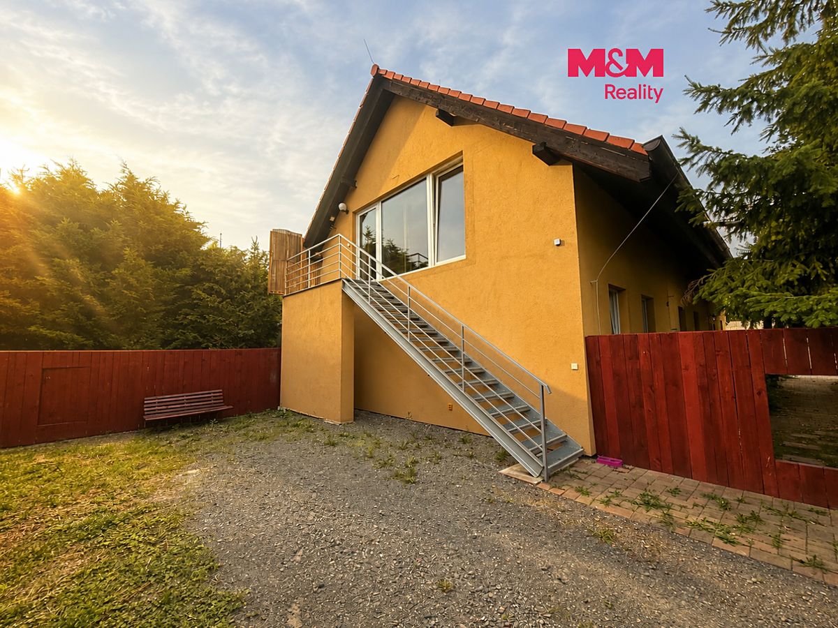 Pronájem bytu 4+kk 100 m²