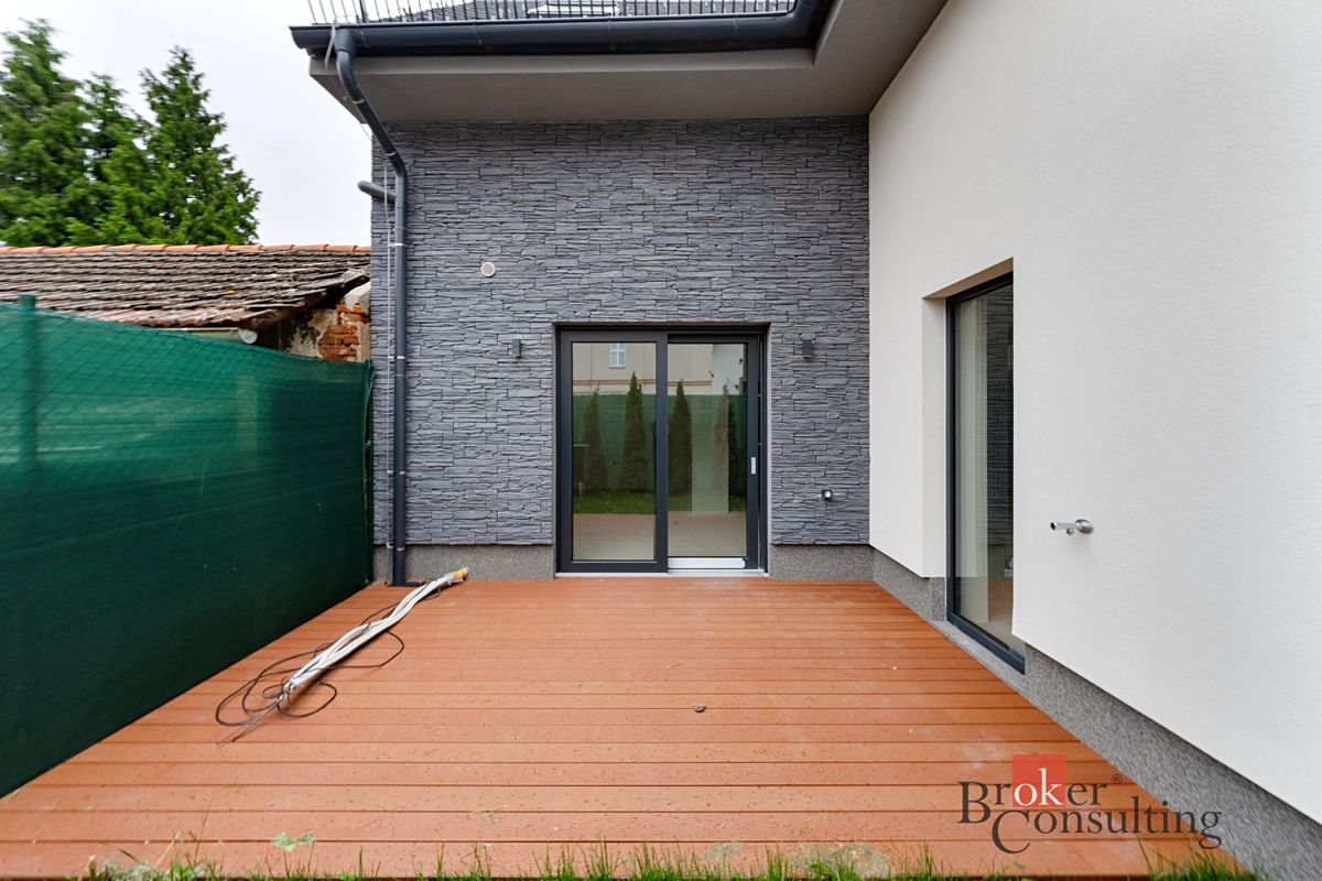 Prodej rodinného domu 129 m², pozemek 90 m² – fotografie 4