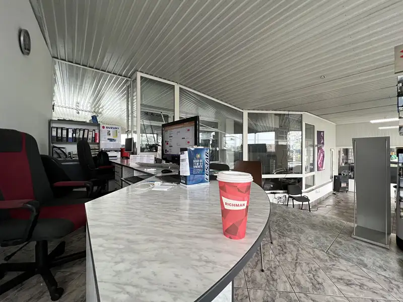 Pronájem komerční nemovitosti 700 m², Praha – náhled fotky 2