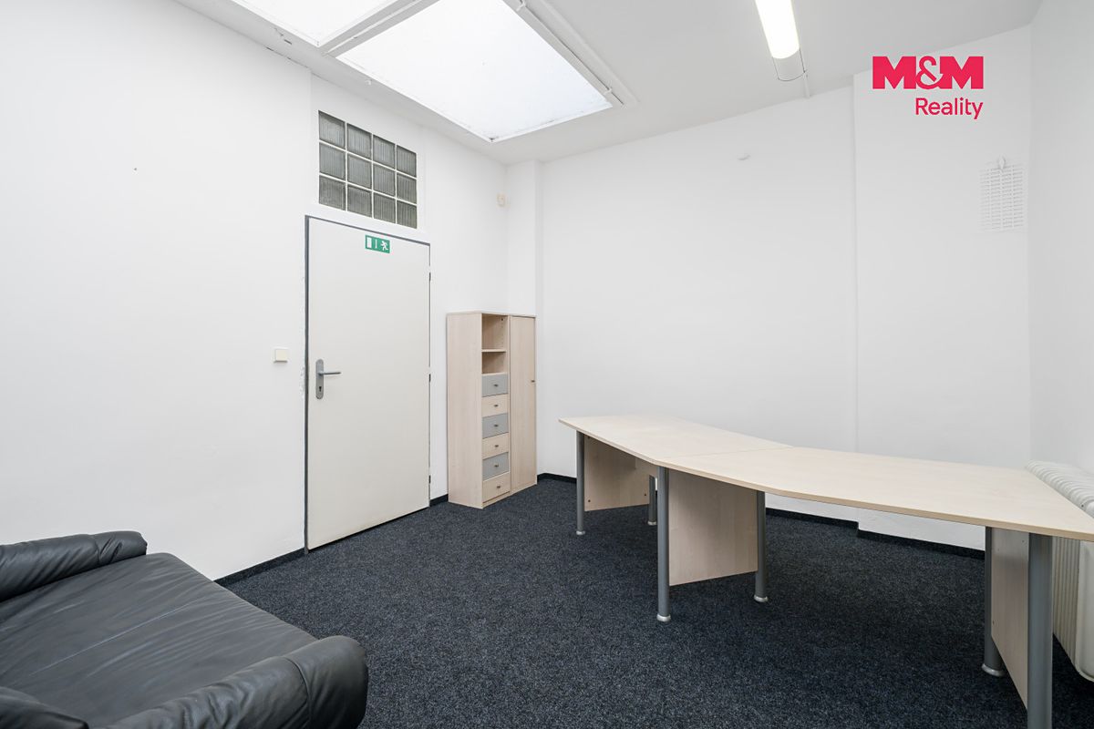 Pronájem kanceláře 63 m² – fotografie 2