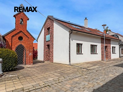 Prodej  rodinného domu 220 m², pozemek 513 m²