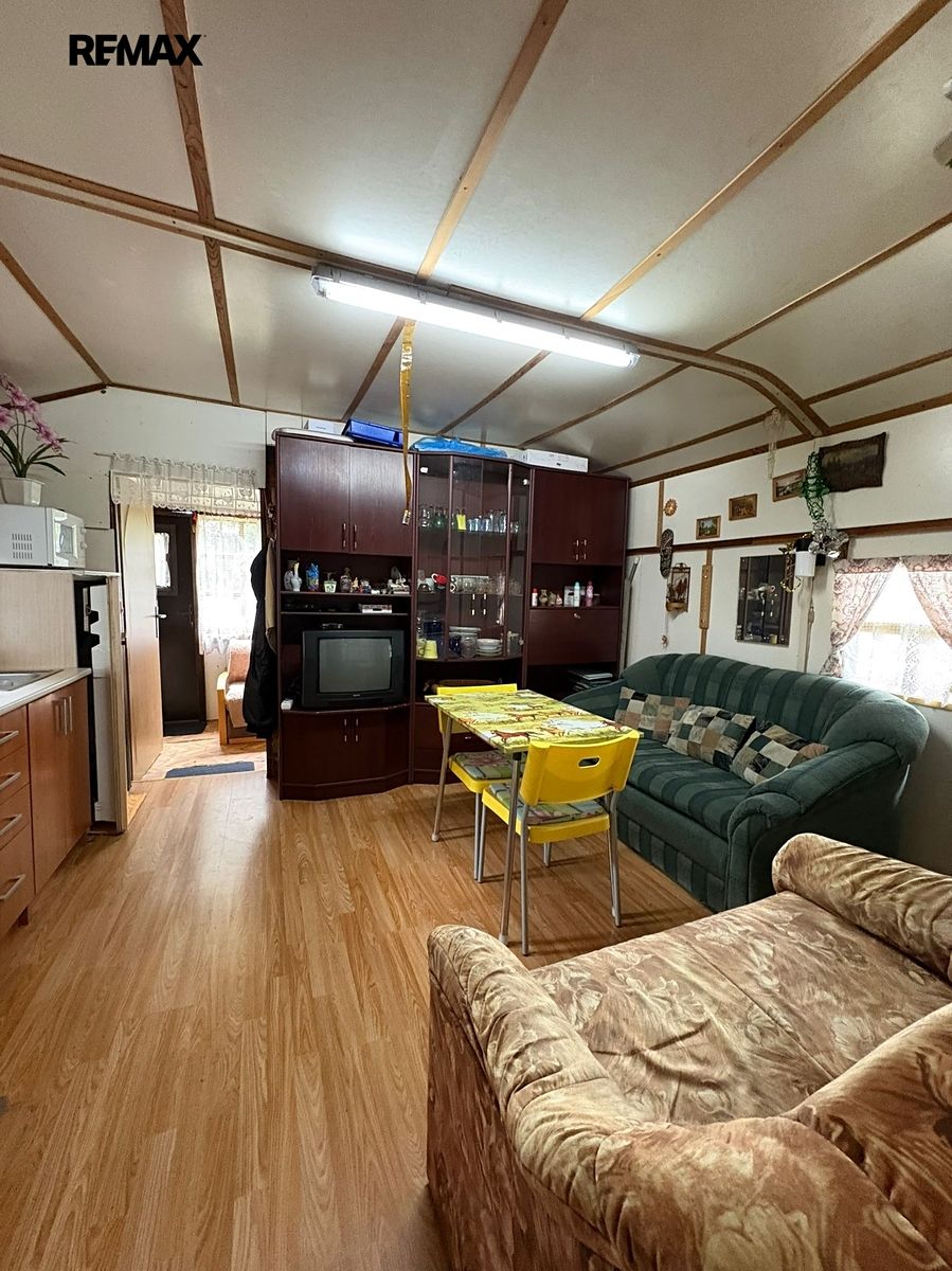 Prodej chaty 25 m², pozemek 225 m² – fotografie 3