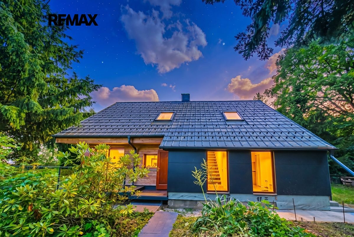 Prodej rodinného domu 100 m², pozemek 3079 m²