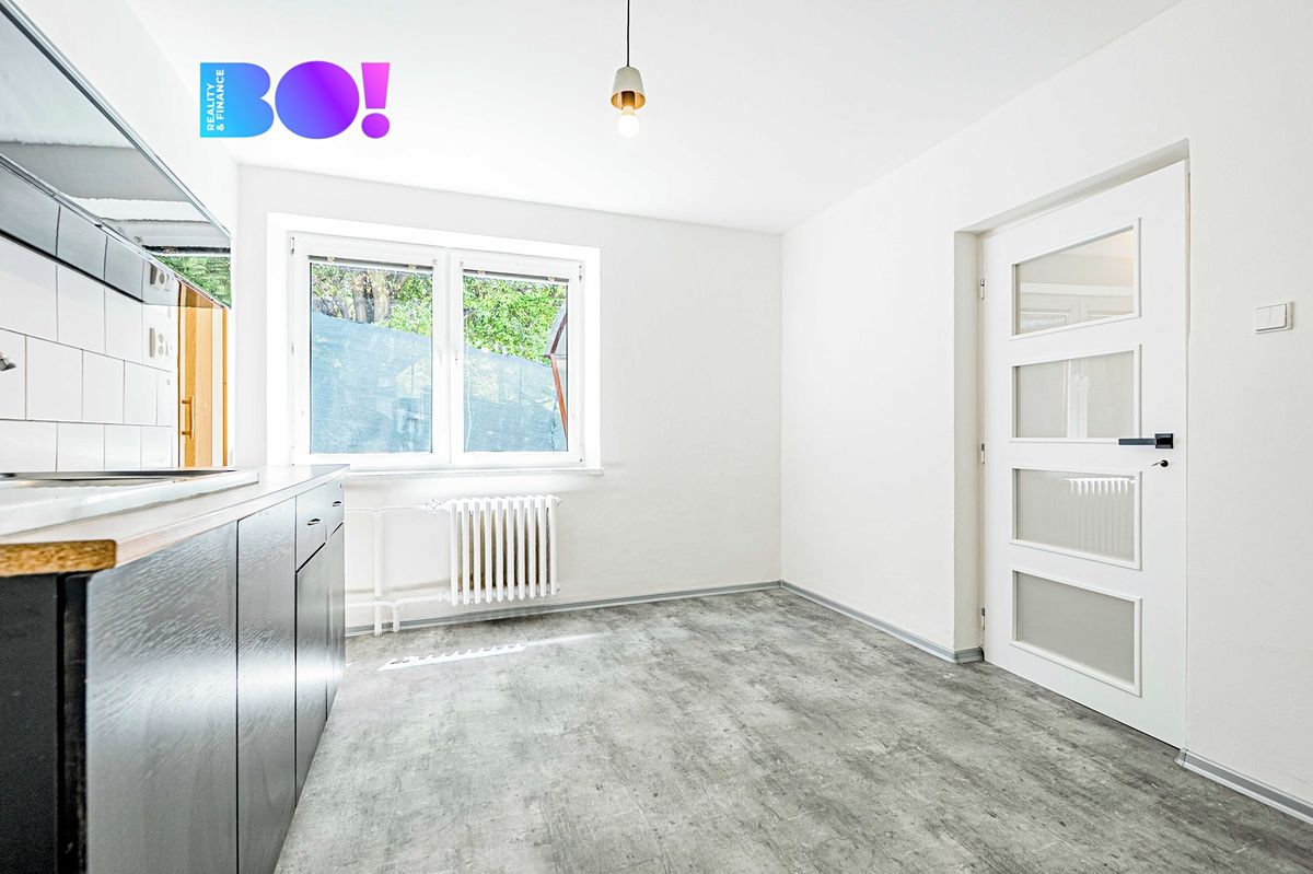 Prodej rodinného domu 147 m², pozemek 866 m² – fotografie 3