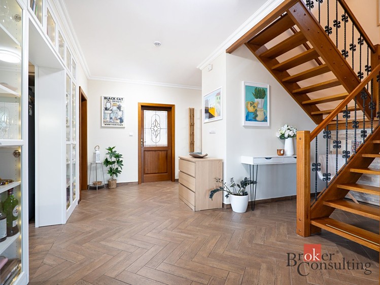 Haus zum Kauf, 288 m² (5 von 34)