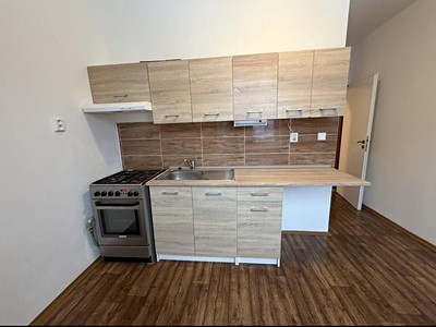 Квартира 2+1 в оренду, 52 м² (2 з 6)