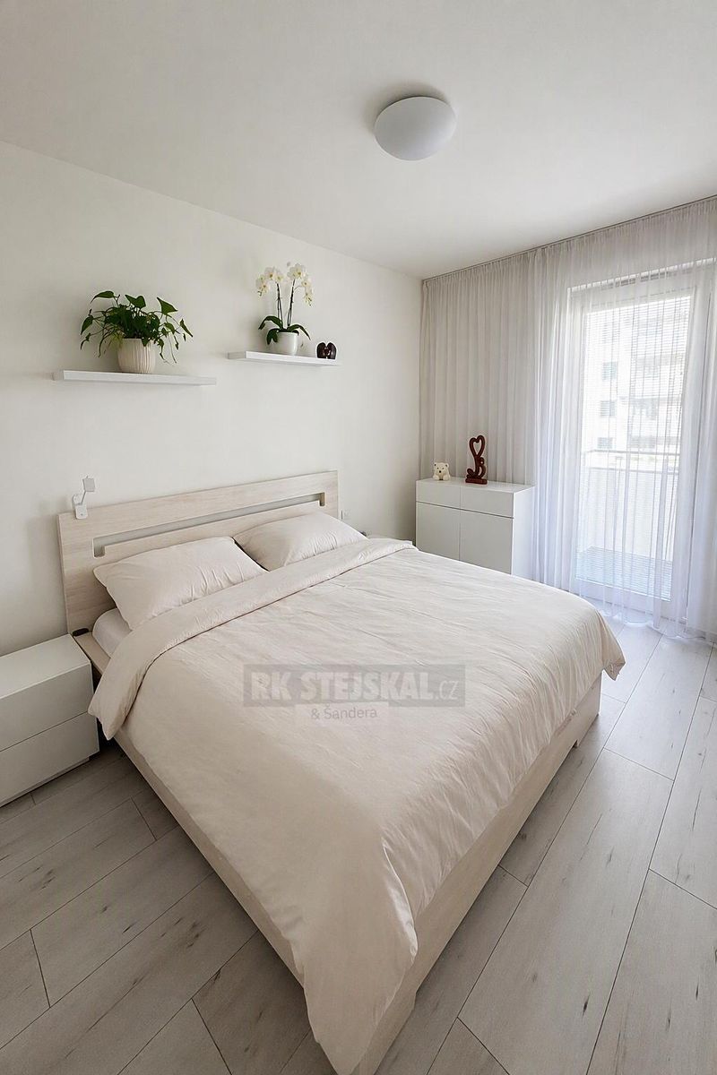 Pronájem bytu 3+kk 65 m² – fotografie 4
