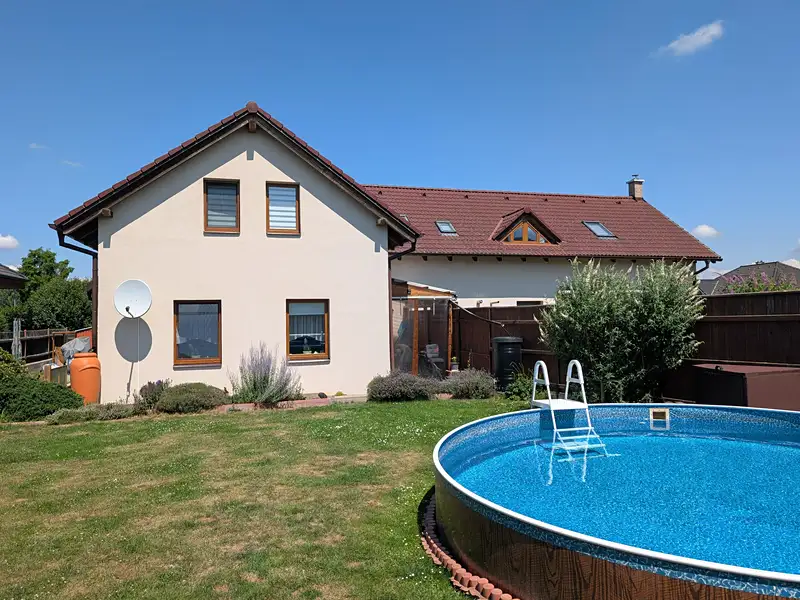 Prodej rodinného domu 130 m², pozemek 353 m², Čistá – náhled fotky 1