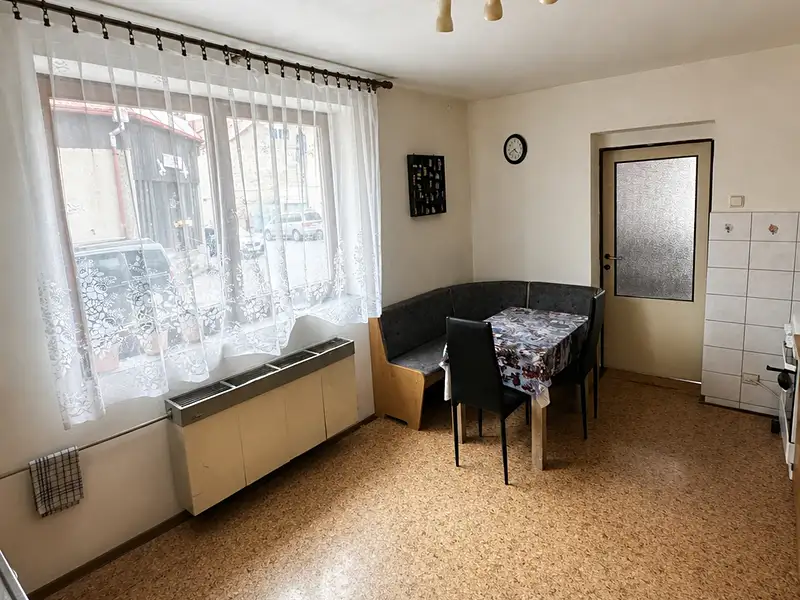 Prodej rodinného domu 160 m², pozemek 324 m², Spořice – náhled fotky 3