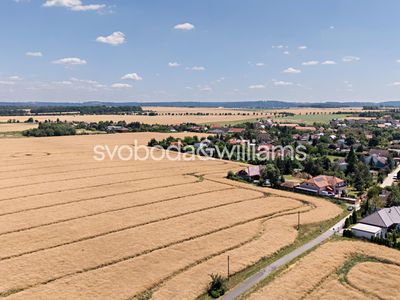 Prodej stavebního pozemku 8582 m²