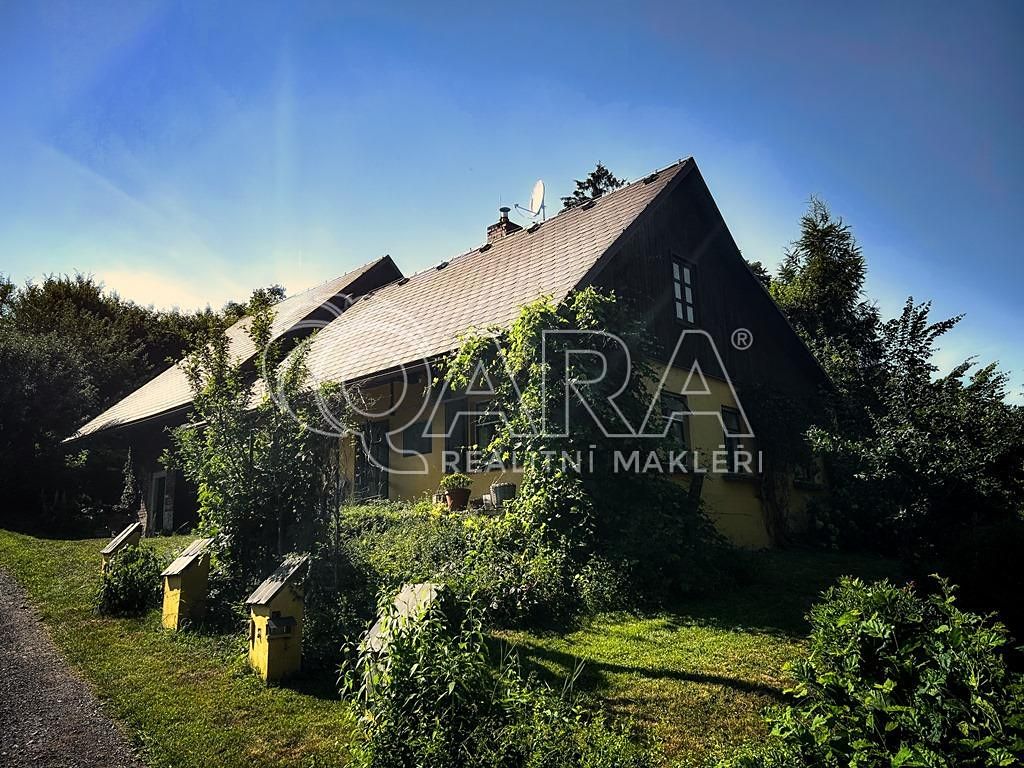 Prodej rodinného domu 100 m², pozemek 2876 m²