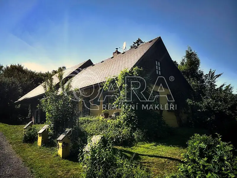 Prodej rodinného domu 100 m², pozemek 2876 m², Lično – náhled fotky 1