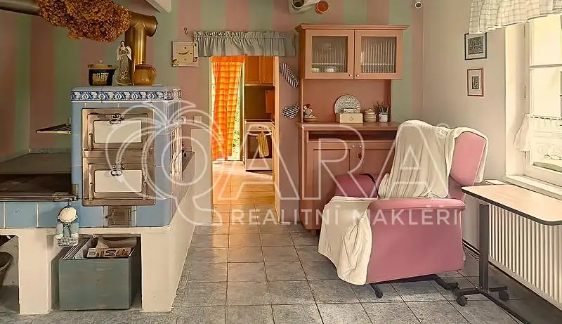 Prodej rodinného domu 100 m², pozemek 2876 m², Lično – náhled fotky 3