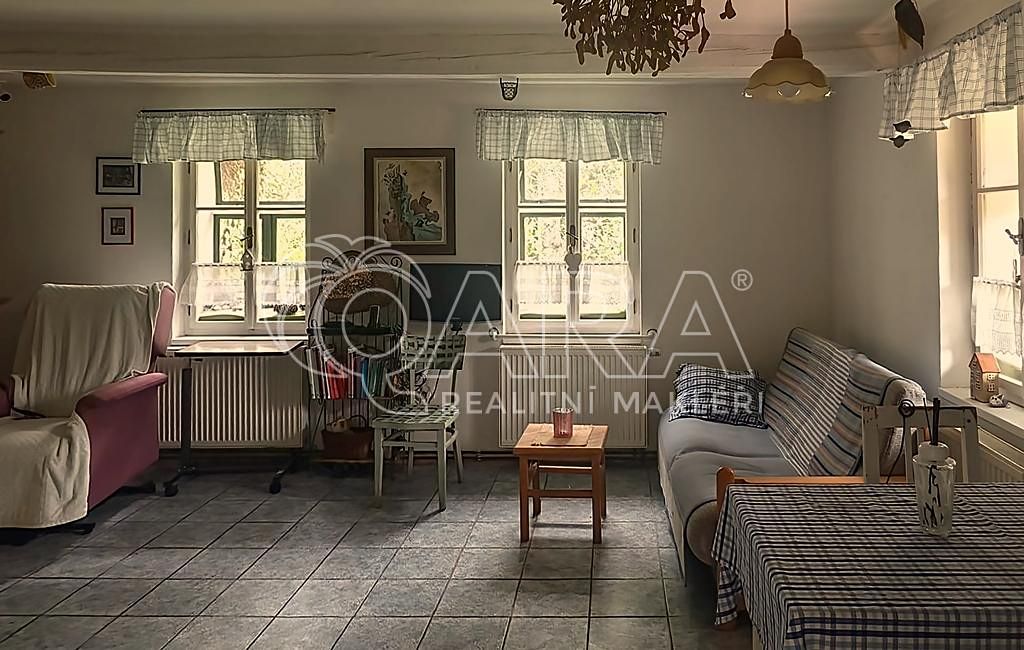 Prodej rodinného domu 100 m², pozemek 2876 m² – fotografie 5